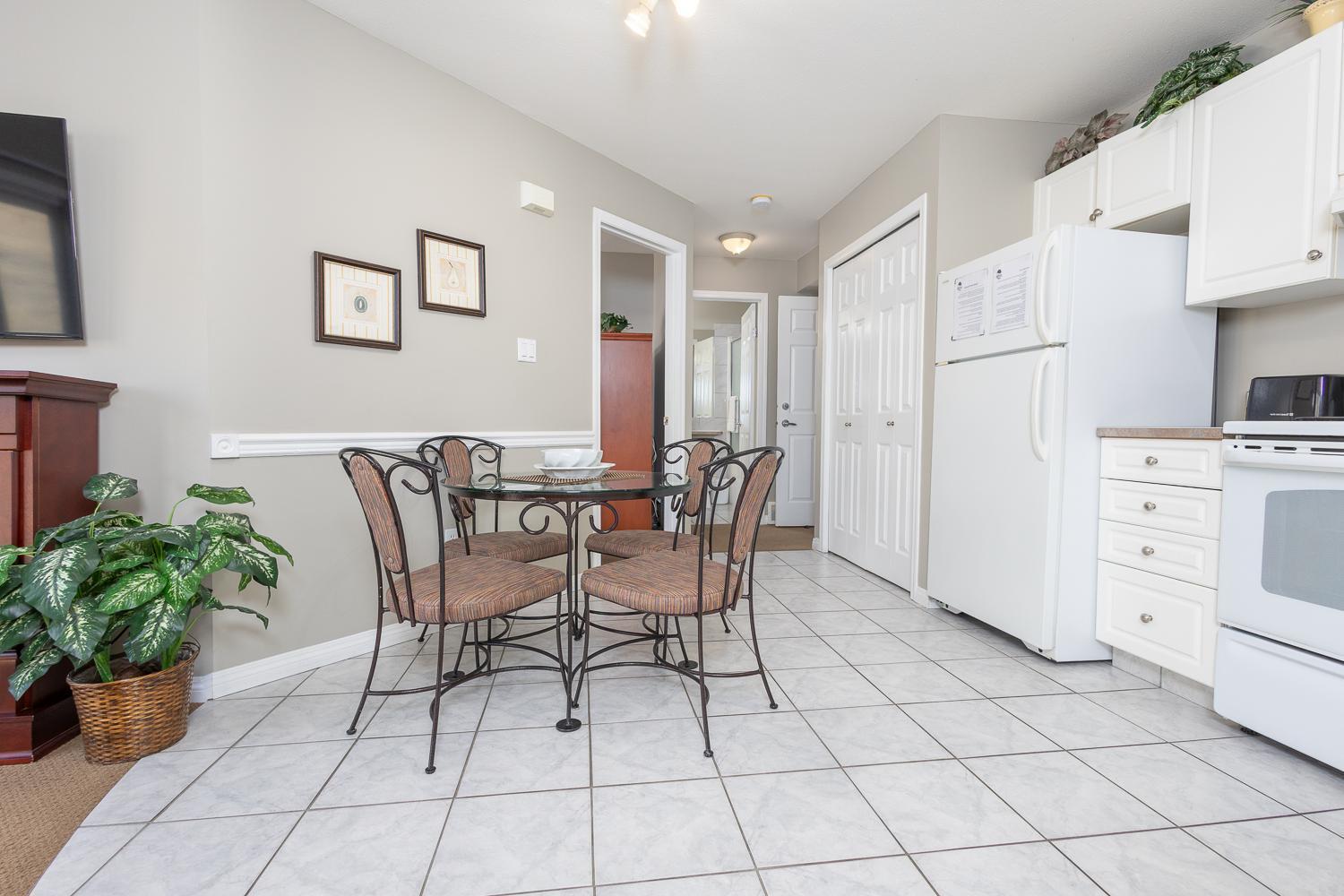 Paradise Canyon Golf Resort - Luxury Condo M405 Lethbridge Bagian luar foto